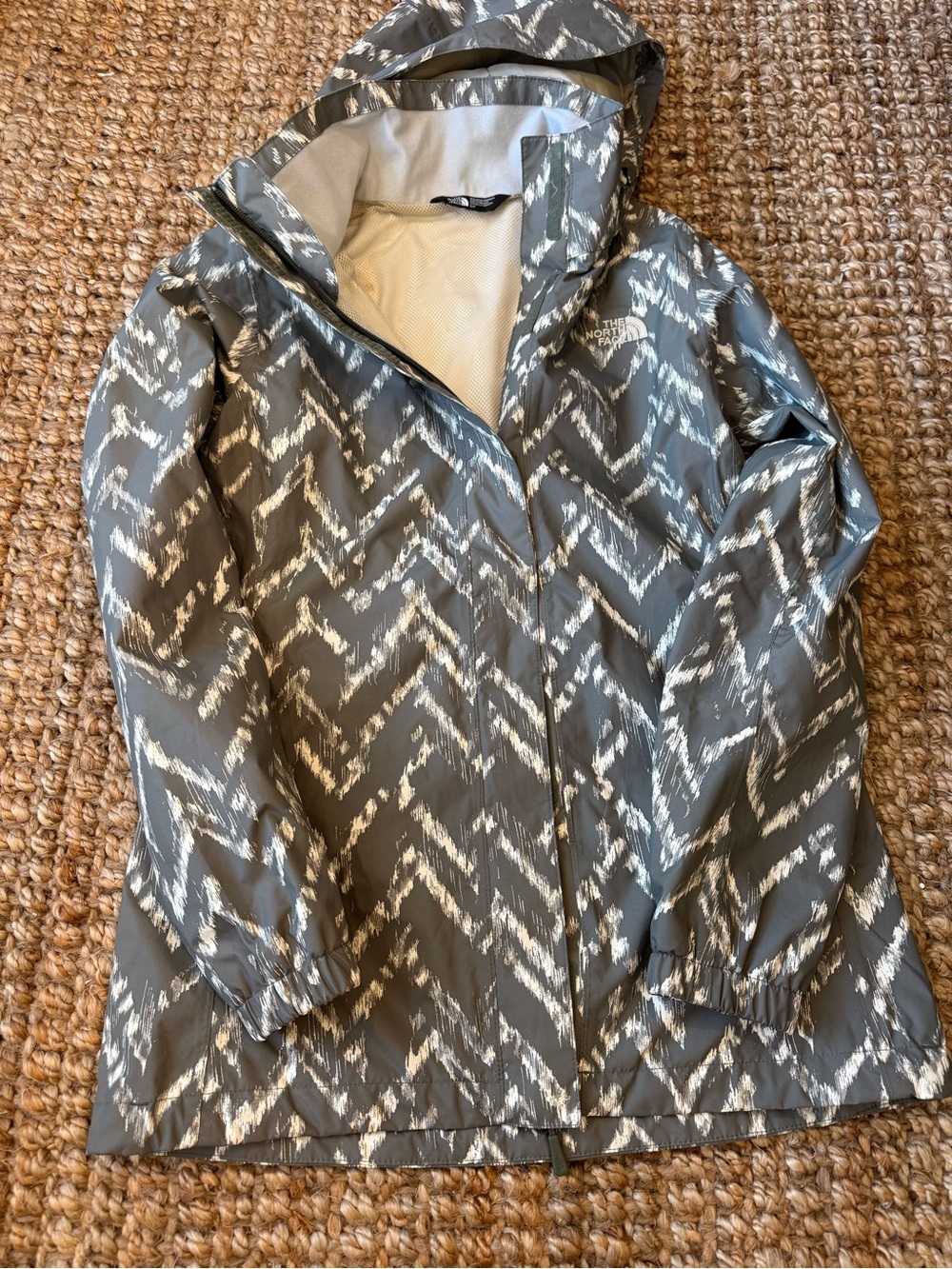 The North Face Olive Green Raincoat - Picture 4 of 8